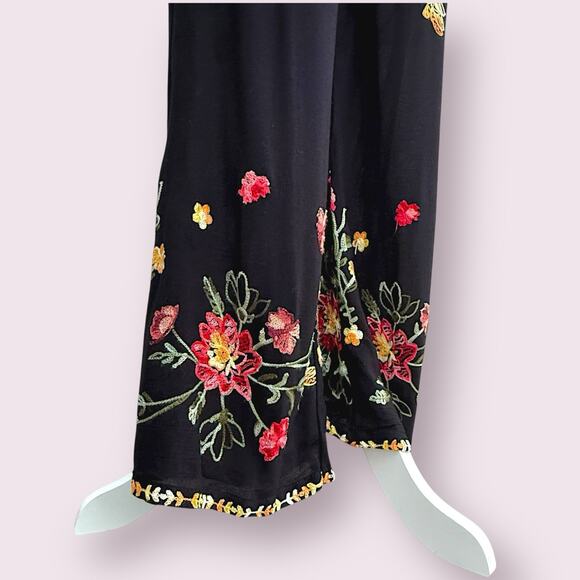 LIV Los Angeles Embroidered Wide Leg Pants Black Floral Boho Festival Rayon Sz S - Picture 5 of 11